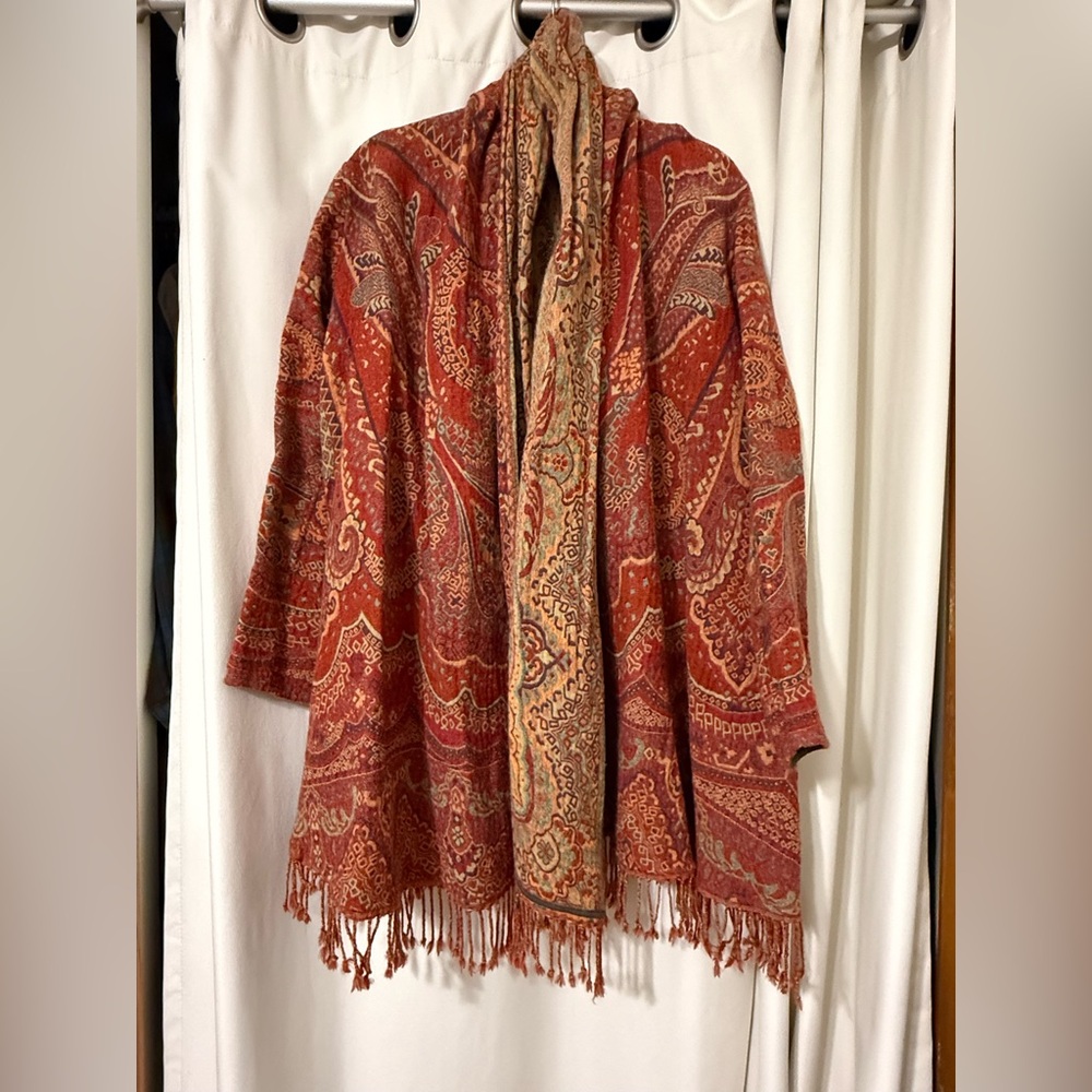 Green Lioness Shawl Size S